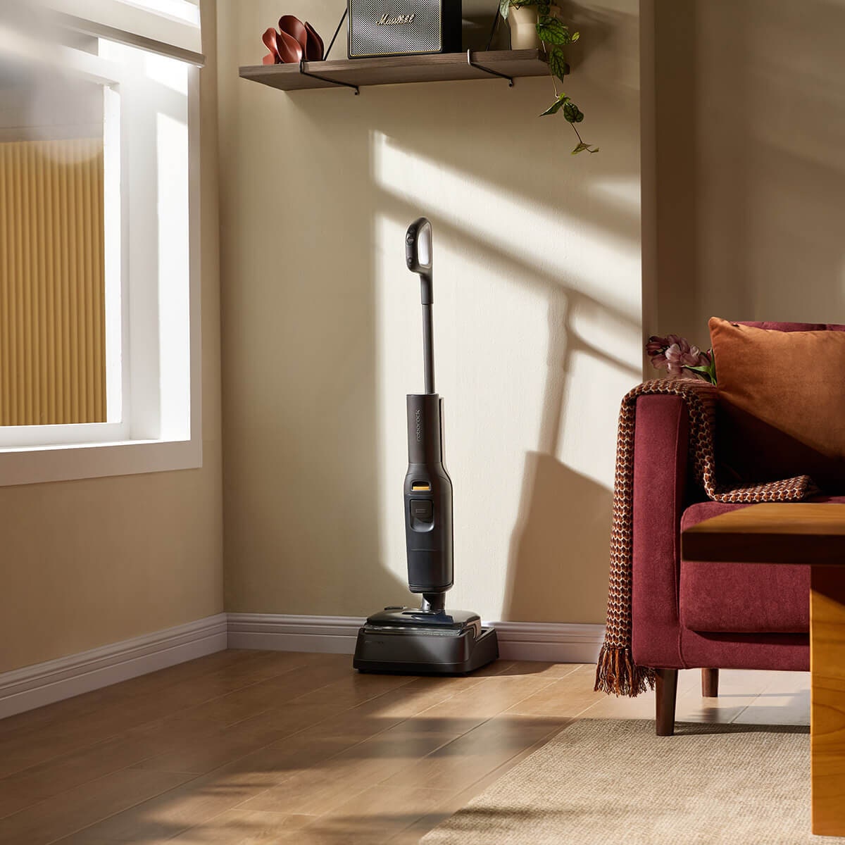 Roborock F25 wet and dry vacuum - JawScrapers zero-tangle roller - slim upright design - RR-WD5M1A522-03