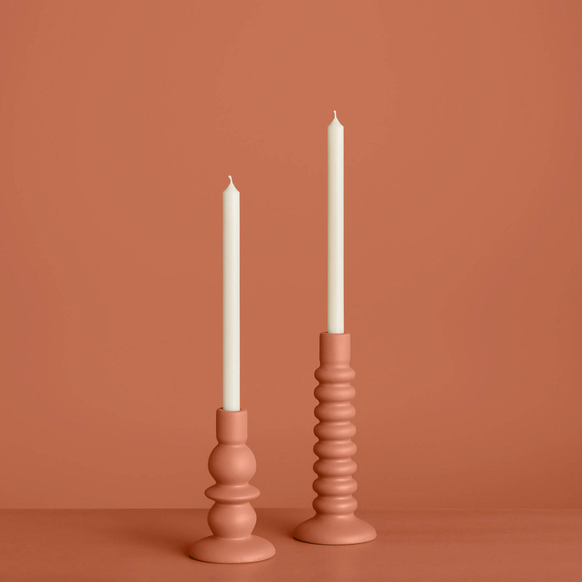 Dulux 340g Terracotta Chip Flat Spray Paint, Matte Finish, Indoor