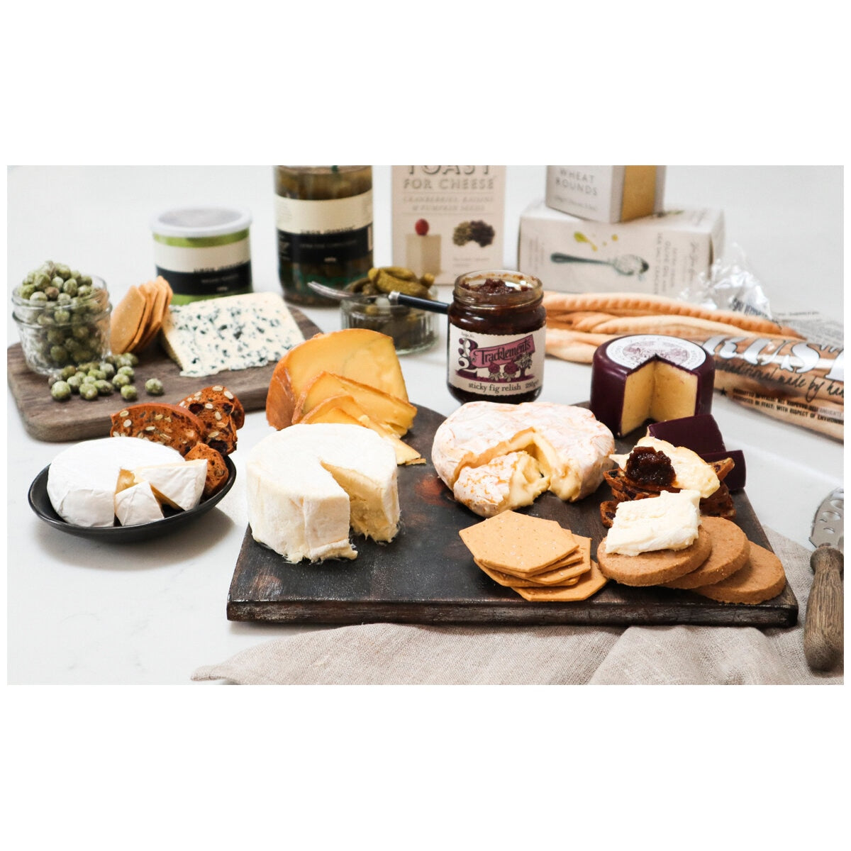 Entertainer's Cheese Selection Hamper - SuperSaverAU - view 4