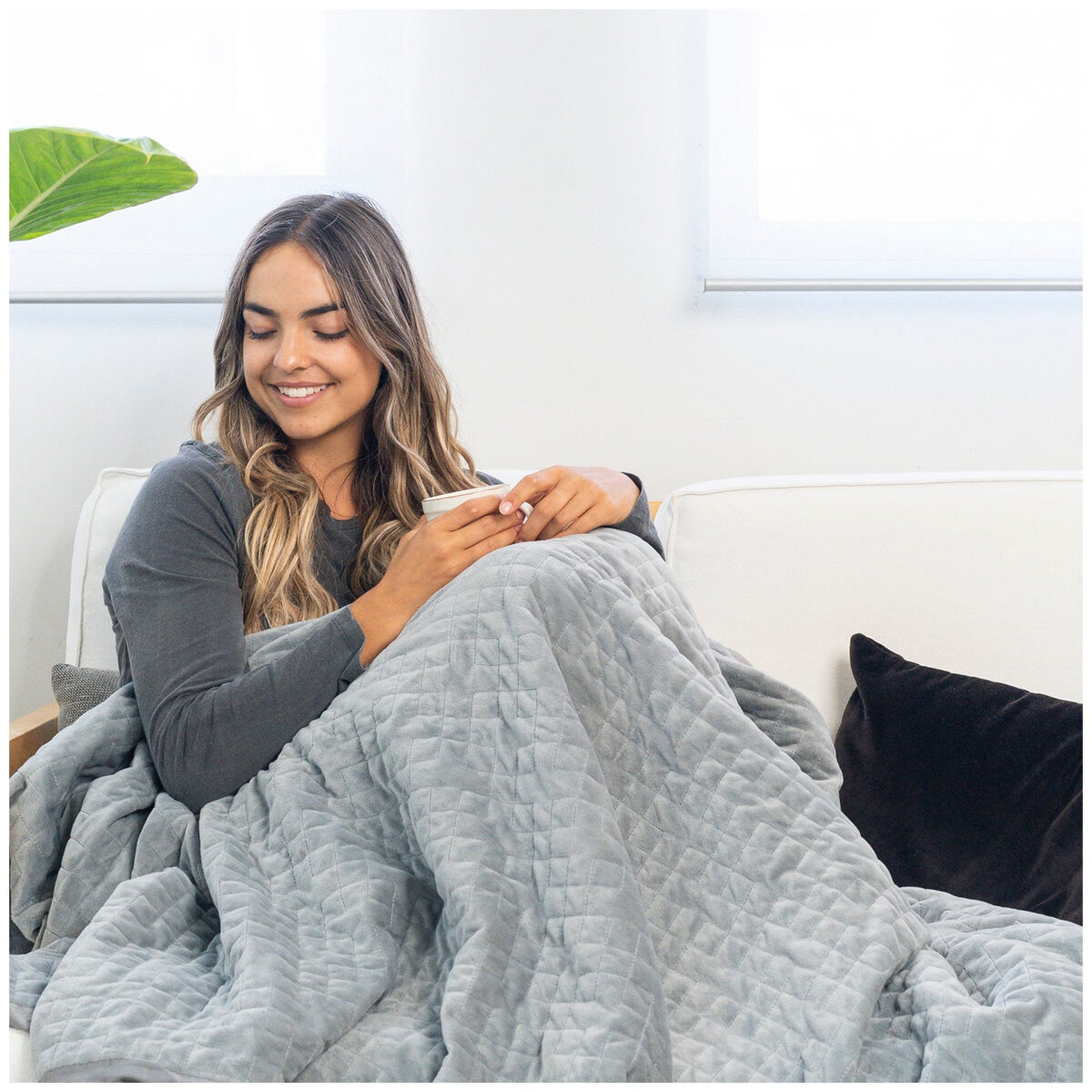 Therapy 14kg Super King Weighted Blanket, Space Grey, Bamboo & Micro Plush Cover - SuperSaverAU - view 4