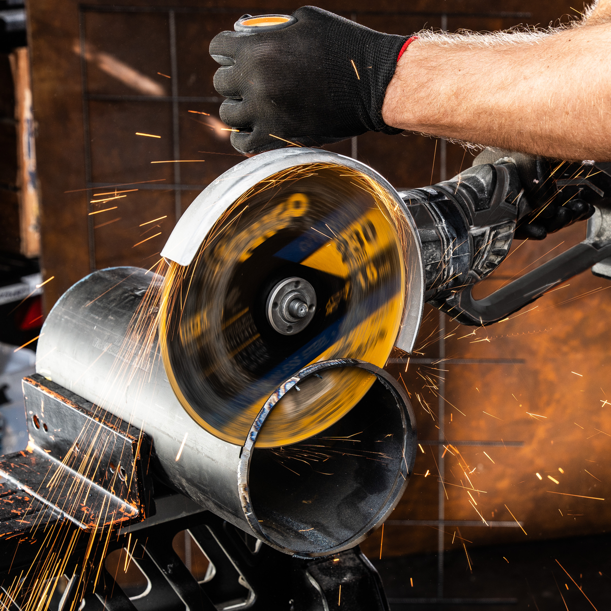 Kango Metal Cut Off Disc 230mm x 1.6mm - Inox-Free - Steel & Stainless Steel Cutting - SuperSaverAU - view 4