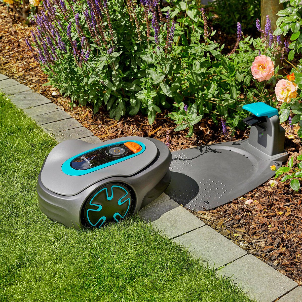 Gardena Sileno Minimo 500 Robotic Lawnmower - 500m² - Grey/Black/Turquoise - Autonomous Mowing