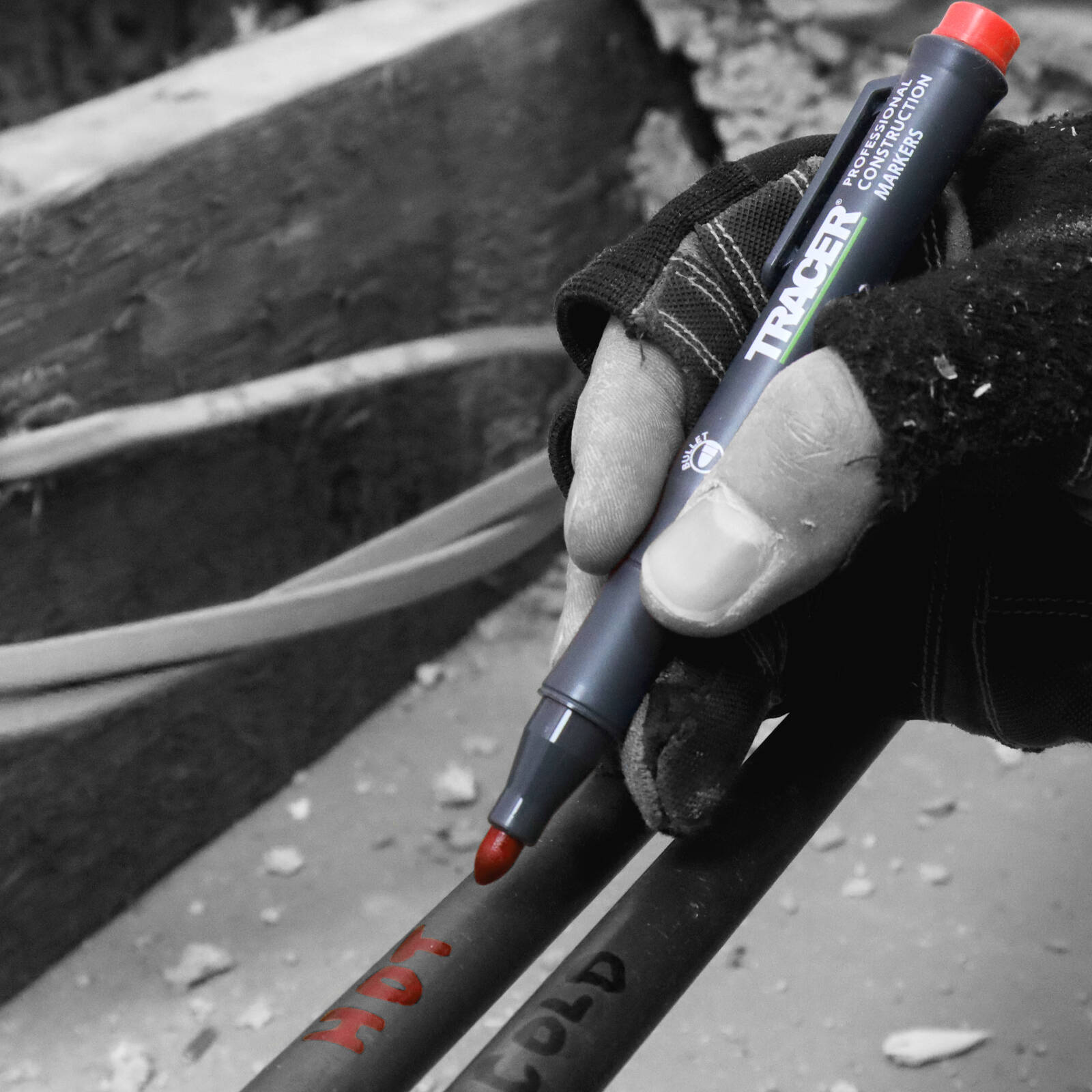 TRACER Red Clog Free Marker for Tiles, Concrete & Glass
