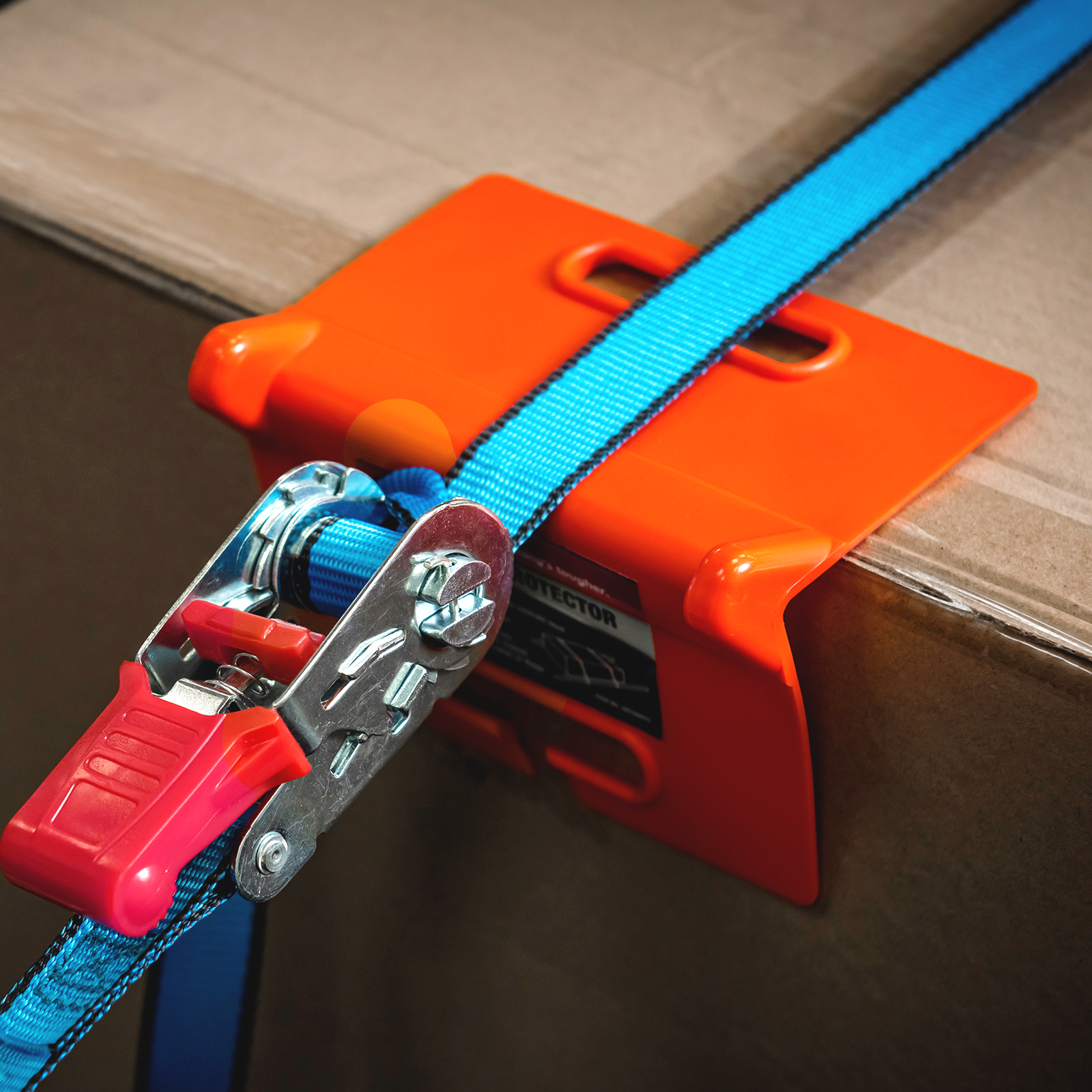 Grunt Open Edge Corner Tie Down Protector, Plastic