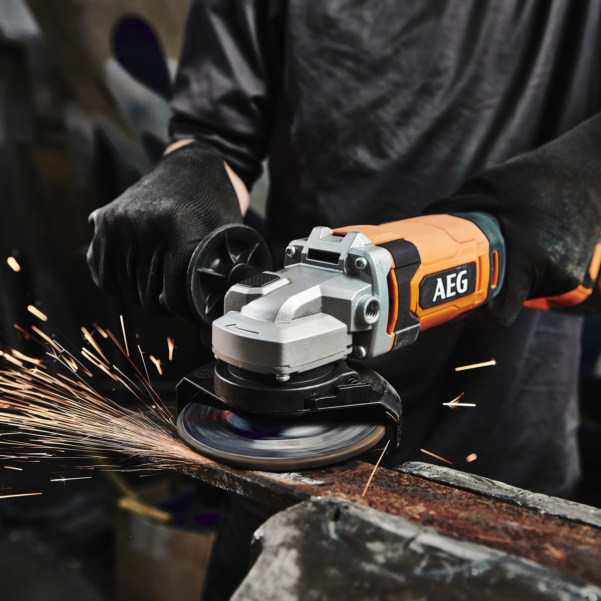 AEG 18V Angle Grinder Skin Only - 125mm - High Performance - Compact Design - SuperSaverAU - view 3