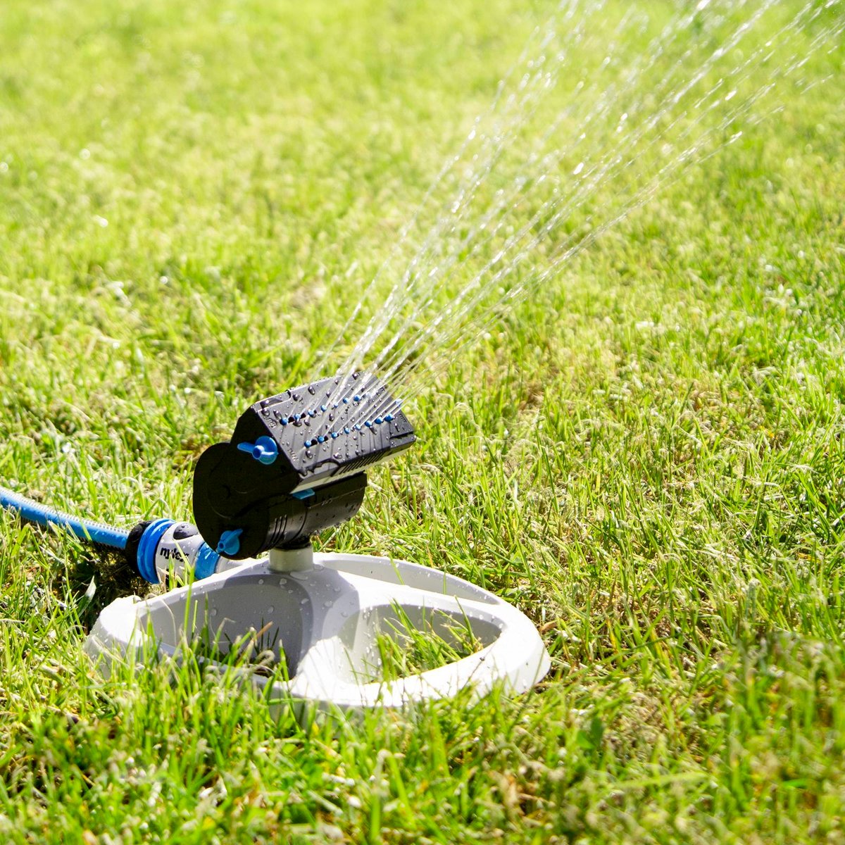 Nylex Oscillating Sprinkler - 170m² - UV Stabilised - Adjustable Flow - SuperSaverAU - view 5