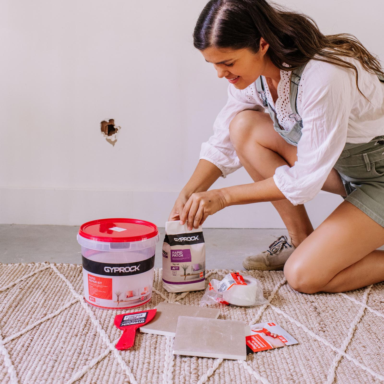 Gyprock CSR 1.5kg DIY Rapid Plaster Repair Kit, Sandable Plasterboard Patch Set
