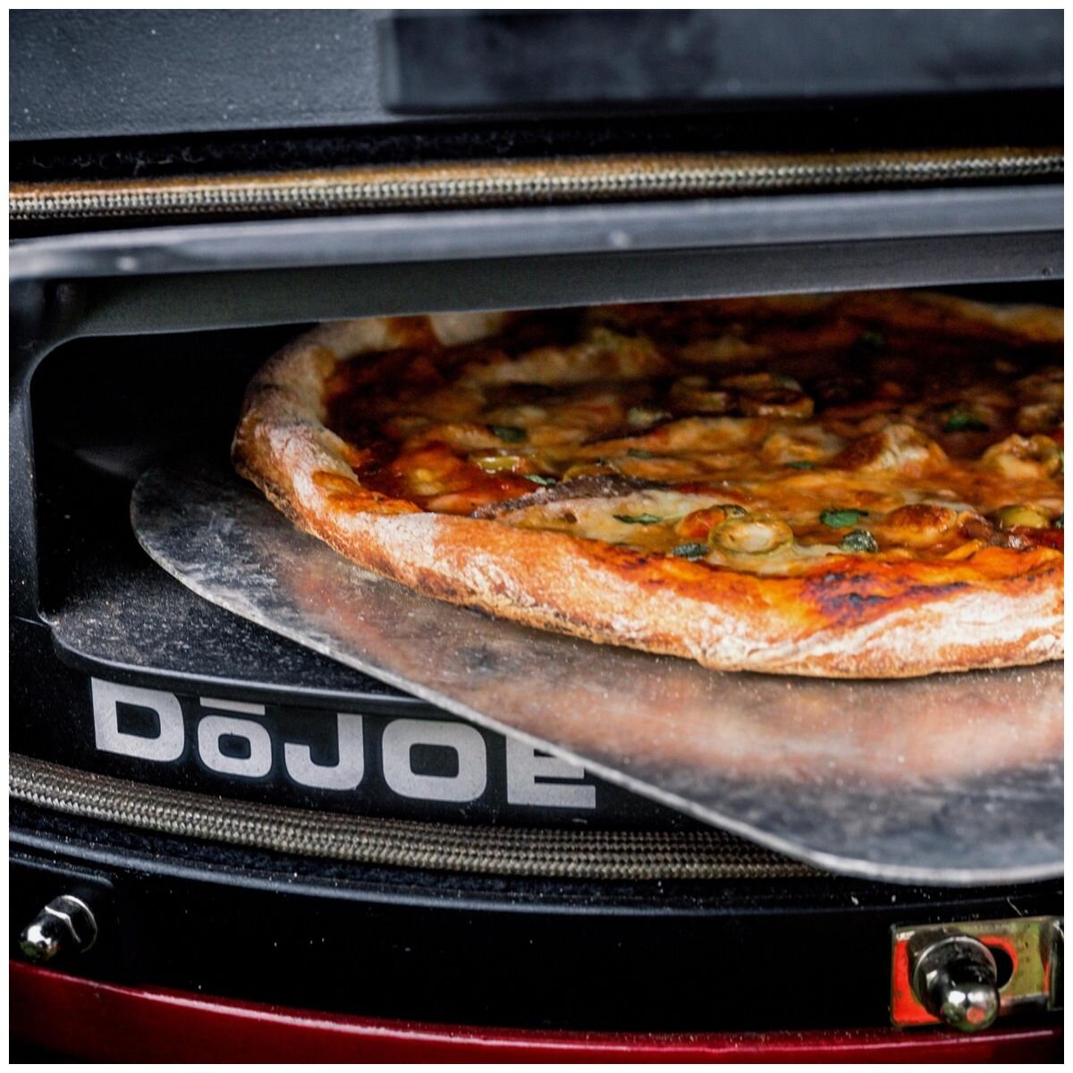 Kamado Joe DōJoe pizza oven accessory for Big Joe - Cast aluminium body, open-front design - BJ-DJ