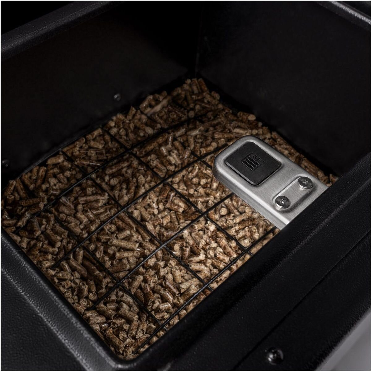 Traeger Ironwood XL Pellet Wood Grill - 889 sq in Cooking Space, WiFIRE, Black - TFB93RLGG