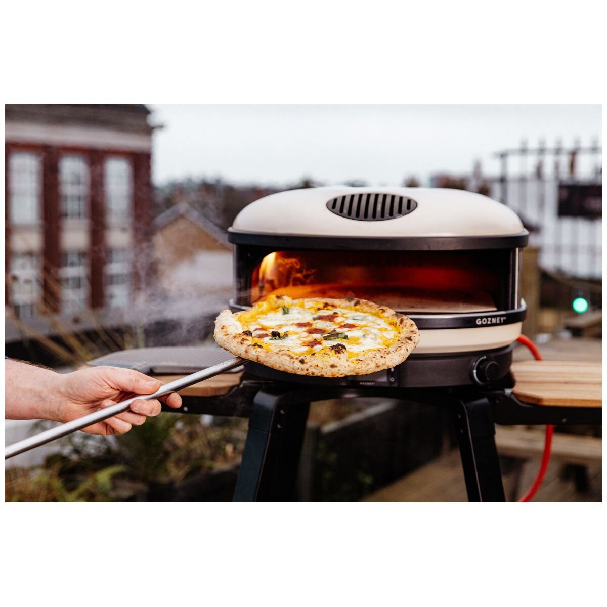 Gozney Arc XL gas pizza oven - black, 16 inch capacity, lateral rolling flame, 500°C - GAPOBAU1624