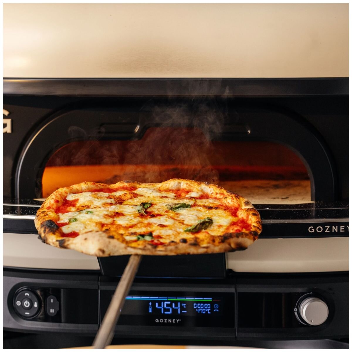 Gozney Dome XL dual fuel pizza oven - black, 16 inch capacity, twin meat probes - GMPOBAU1825