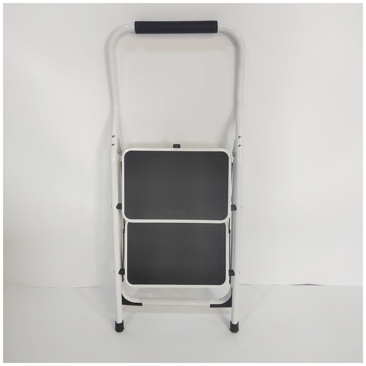 L.T. Williams 2 Step Ladder - White Powder Coated Steel - 150kg Load Capacity - 9755