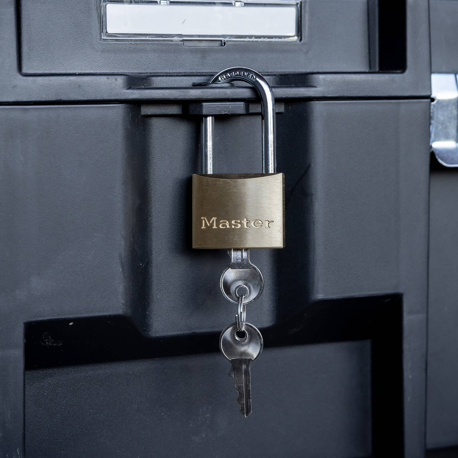 Master Lock 40mm Long Shackle Brass Padlock 2 Pack 1902TLFAU