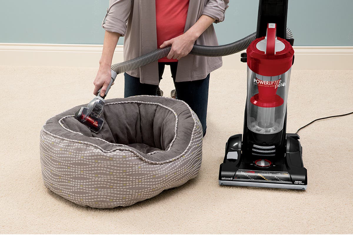 Bissell Powerlifter Pet Vacuum Cleaner (1521F) | SuperSaverAU
