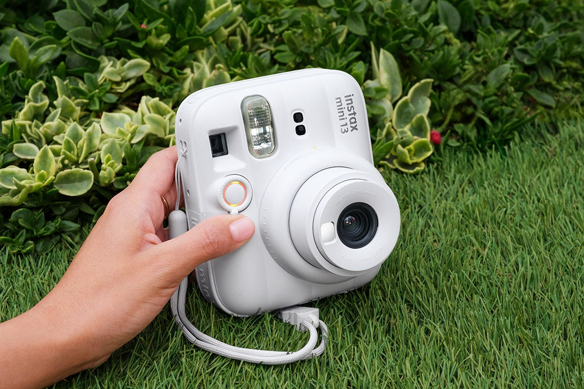 Fujifilm Instax Mini 13 Instant Camera (Clay White)