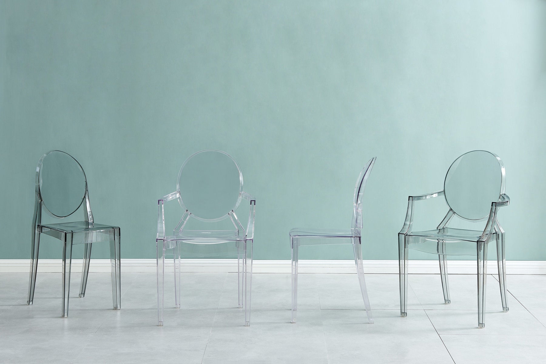 Set of 2 Matt Blatt Philippe Starck Victoria Ghost Chairs Replica (Clear)