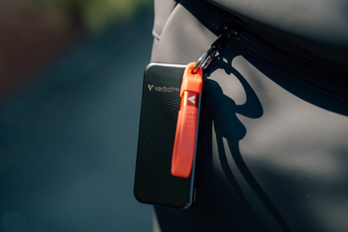 Verbatim 1TB Pocket SSD USB 3.2 Gen 2 (Black/Red)