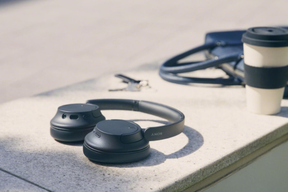 Sony WH-CH720 Wireless Noise Cancelling Headphones (Black)