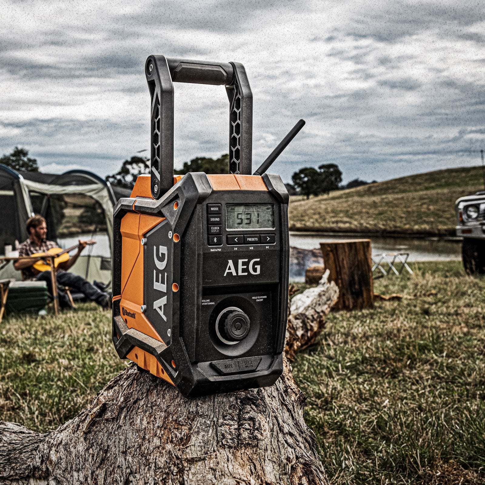 AEG 18V 240V Hybrid Bluetooth Jobsite Radio Weather Resistant Skin Only BRFMB18-0