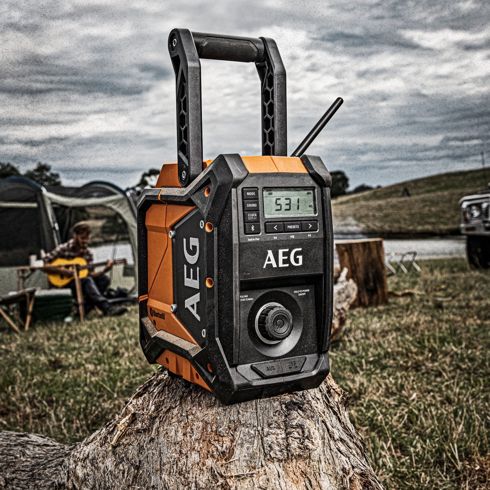 AEG 18V 240V Hybrid Bluetooth Jobsite Radio Weather Resistant Skin Only BRFMB18-0