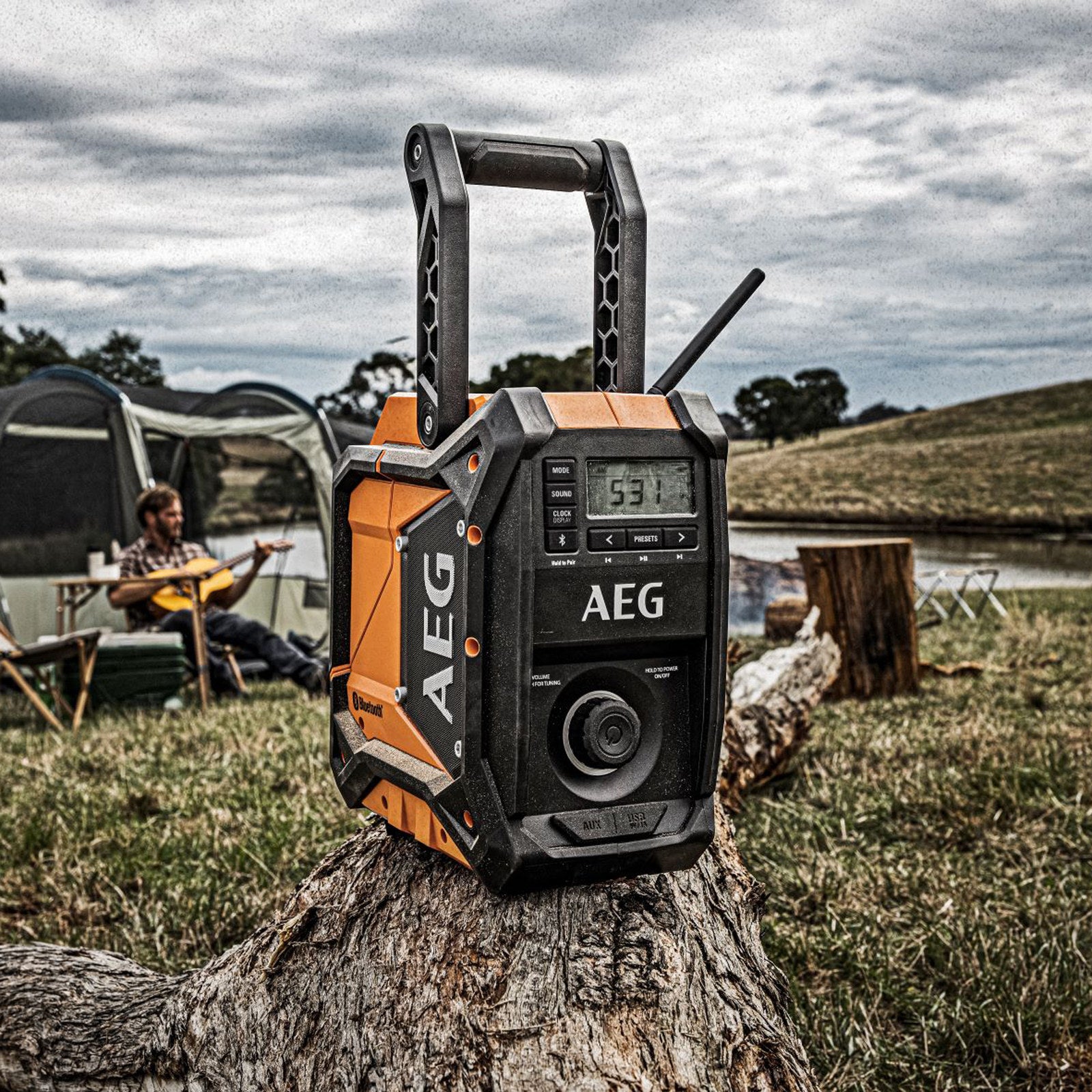 AEG 18V 240V Hybrid Bluetooth Jobsite Radio Weather Resistant Skin Only BRFMB18-0
