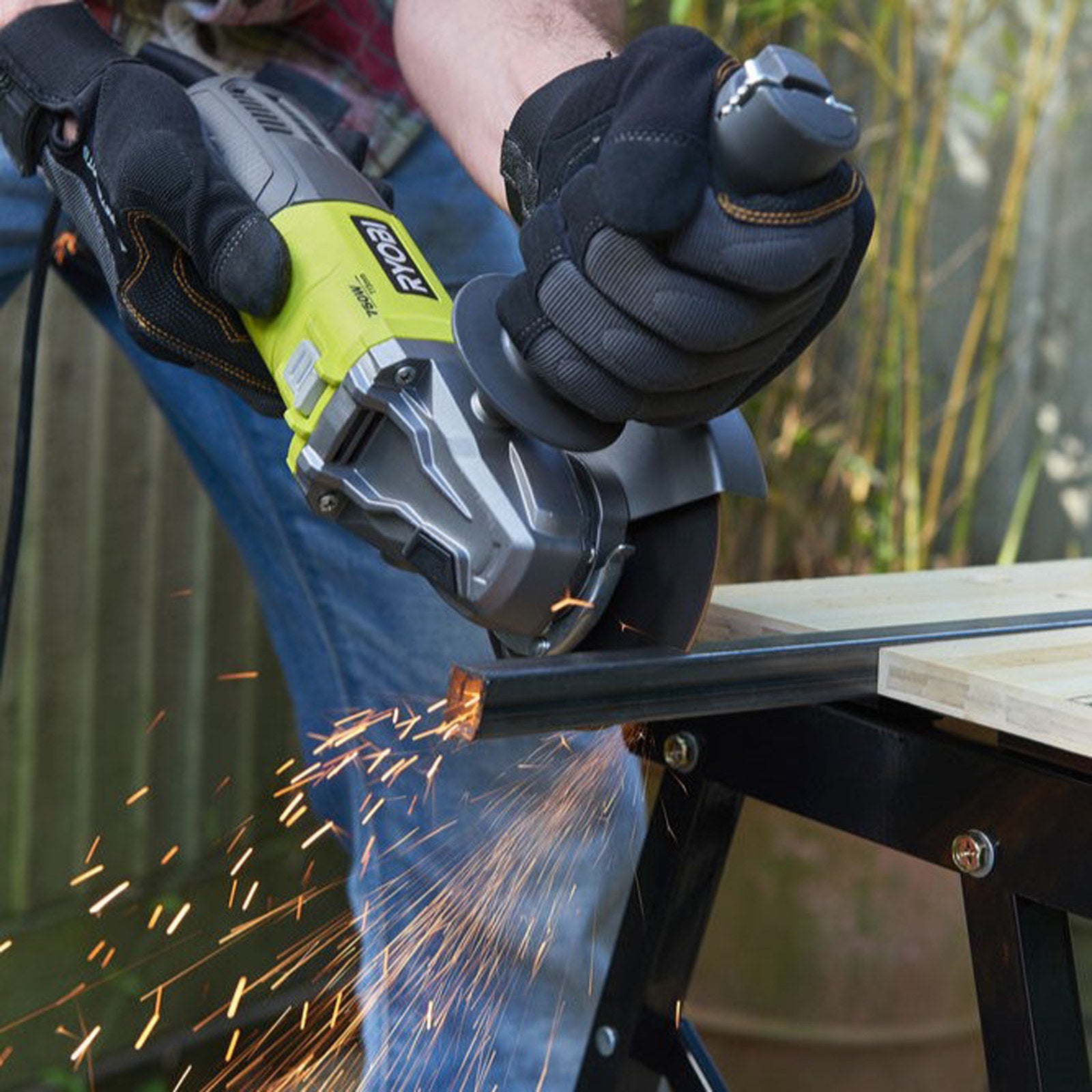 Ryobi 125mm 800W Angle Grinder RAG80125-G