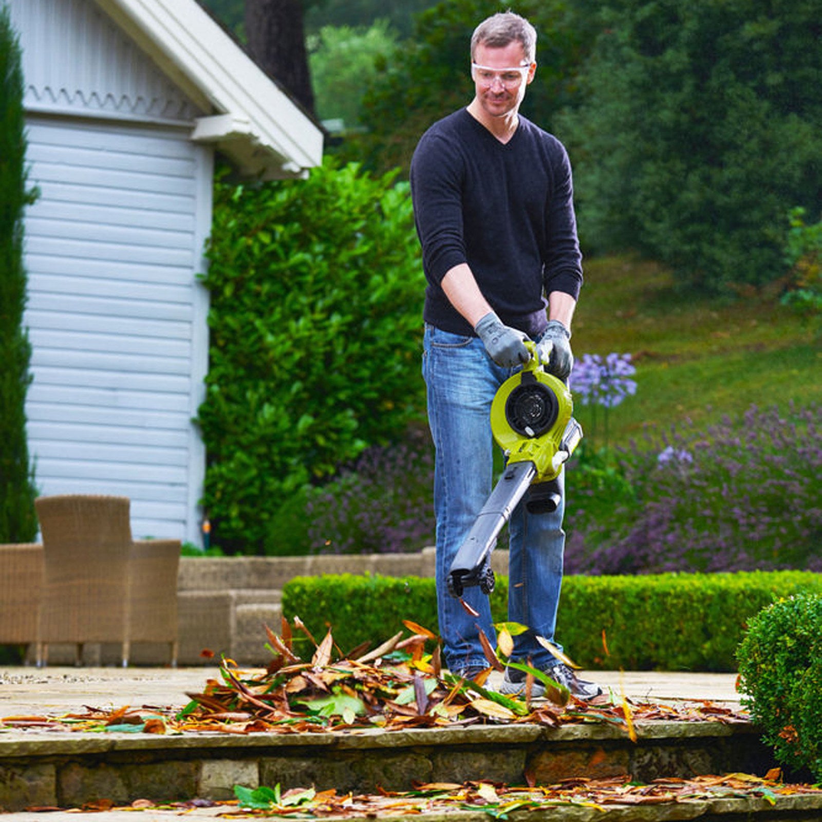 Ryobi 36V Brushless Cordless Blower Vac 4.0Ah Kit RBV3640