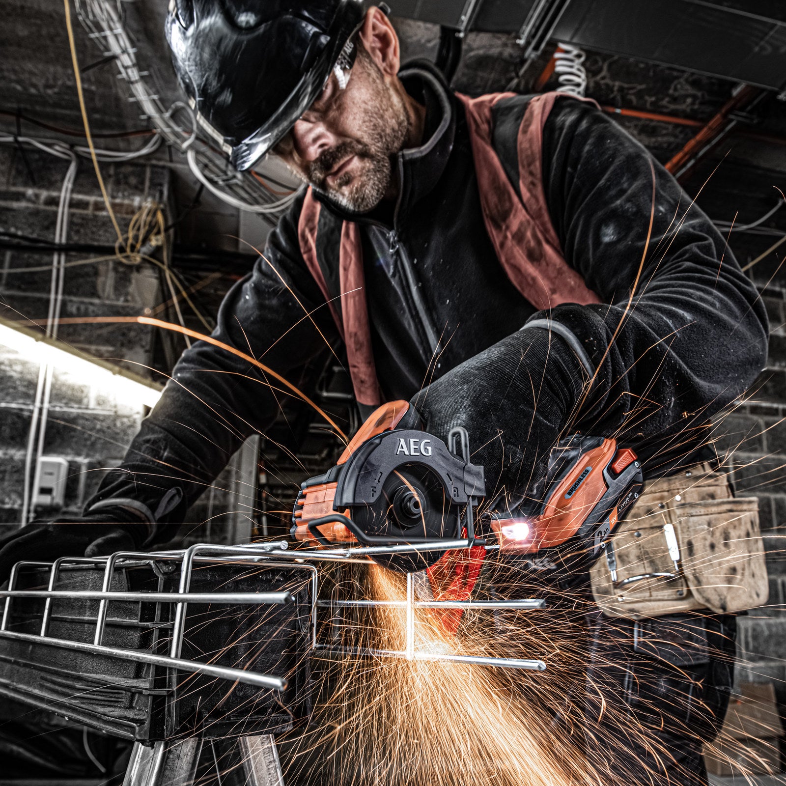 AEG 18V 3" Brushless Sub Compact Cut Off Tool - Skin Only