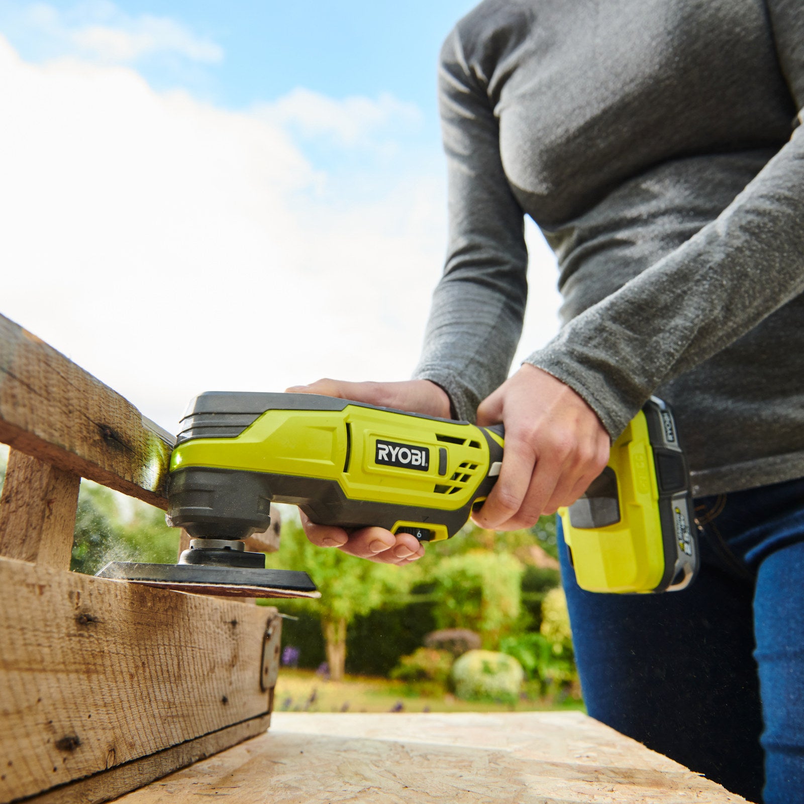 Ryobi 18V ONE+ Oscillating Multitool Kit