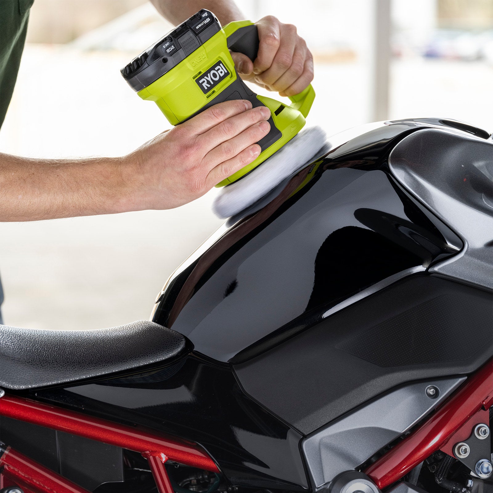 Ryobi 18V ONE+ 150mm Random Orbital Buffer/Polisher RBP18150 - Tool Only