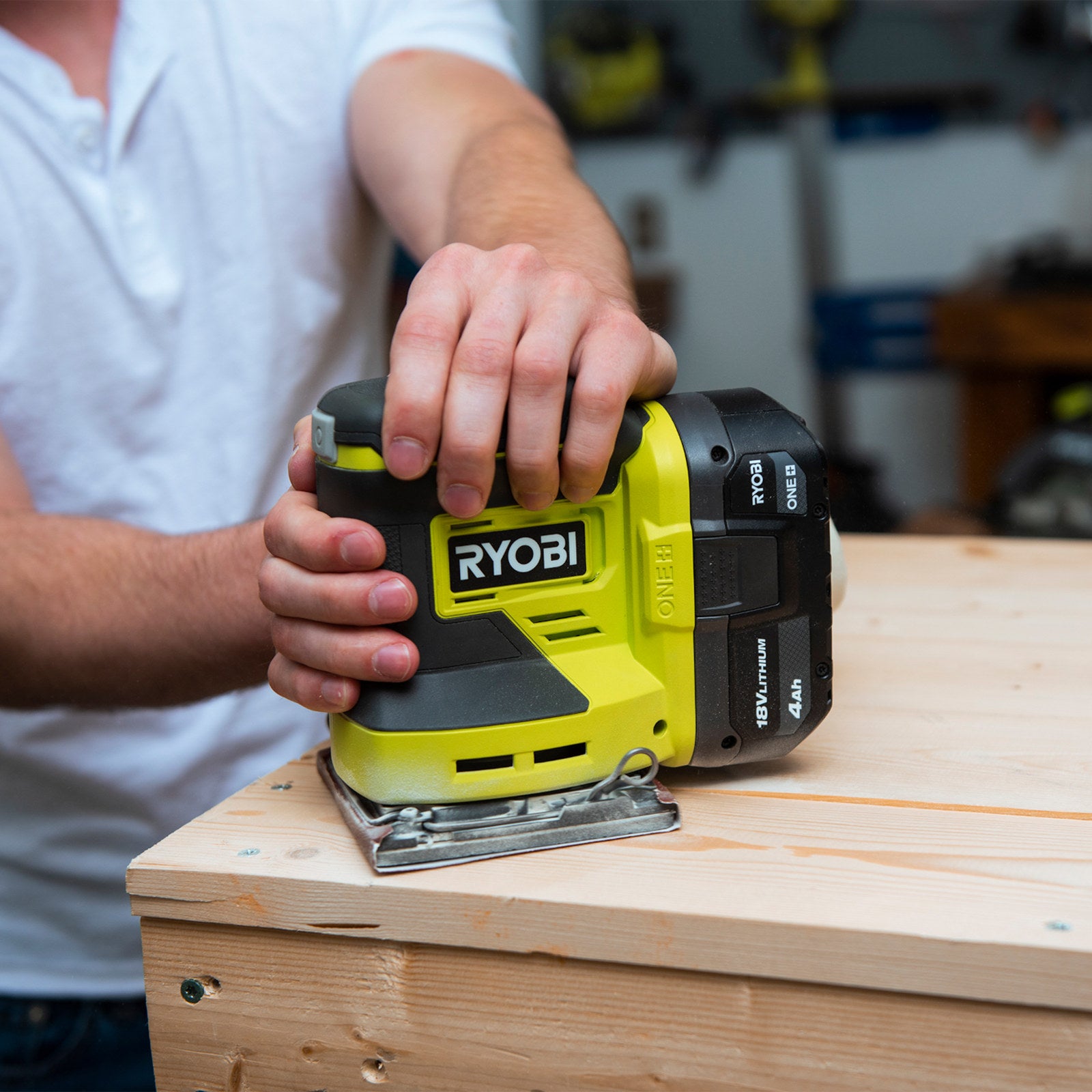 Ryobi 18V ONE+ 1/4 Sheet Sander RSS1814 - Tool Only