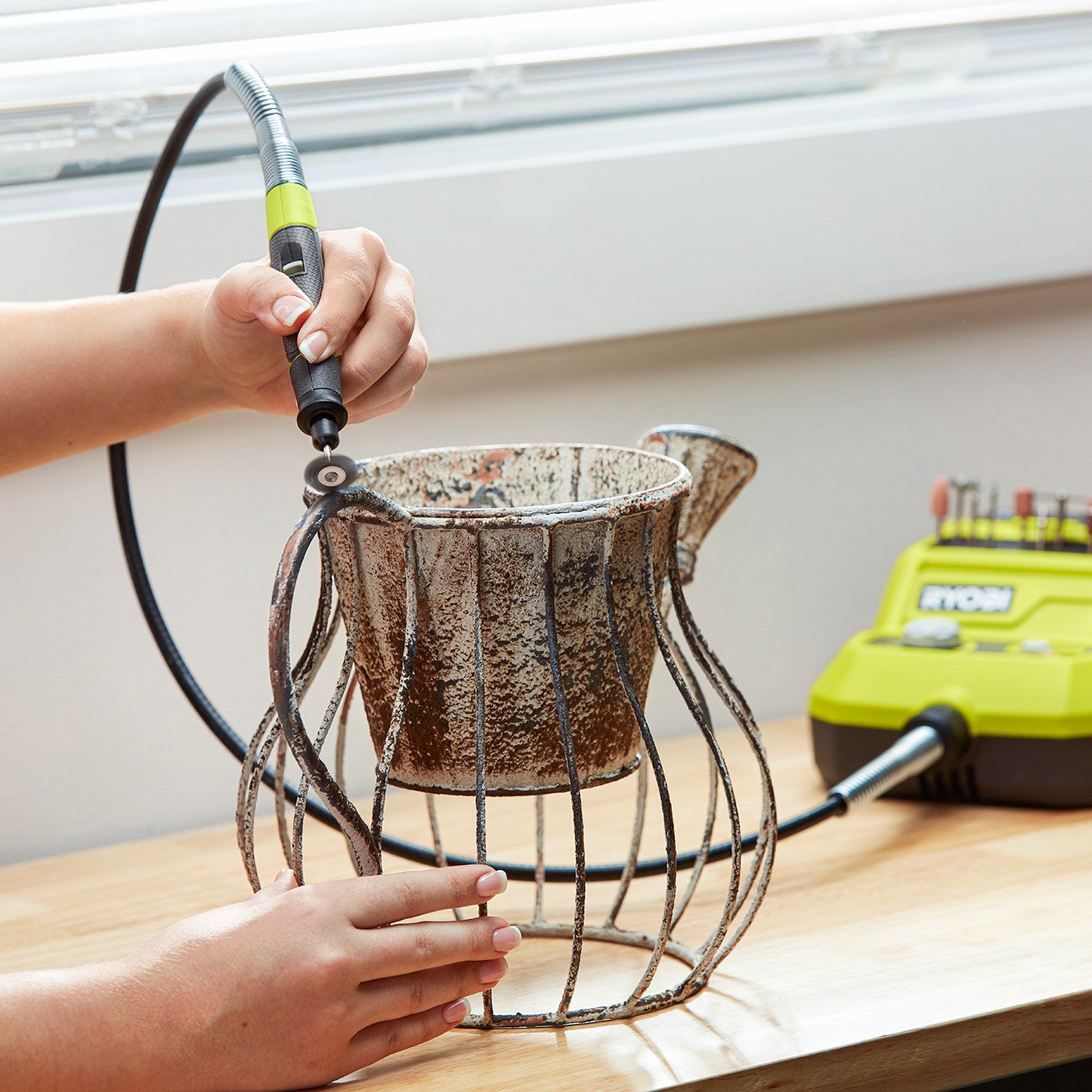 Ryobi Steel Wire Brush Set for Rotary Tools - 2 Pack (Fanned and Flat Head)