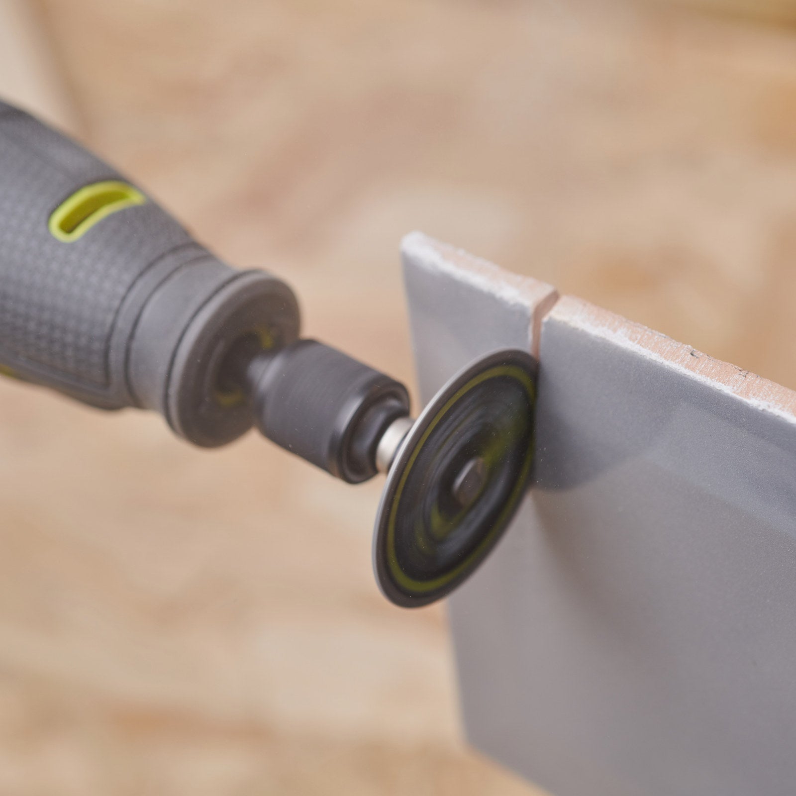 Ryobi 38mm Twist Lock Tile Cutting Wheel with Diamond Coating