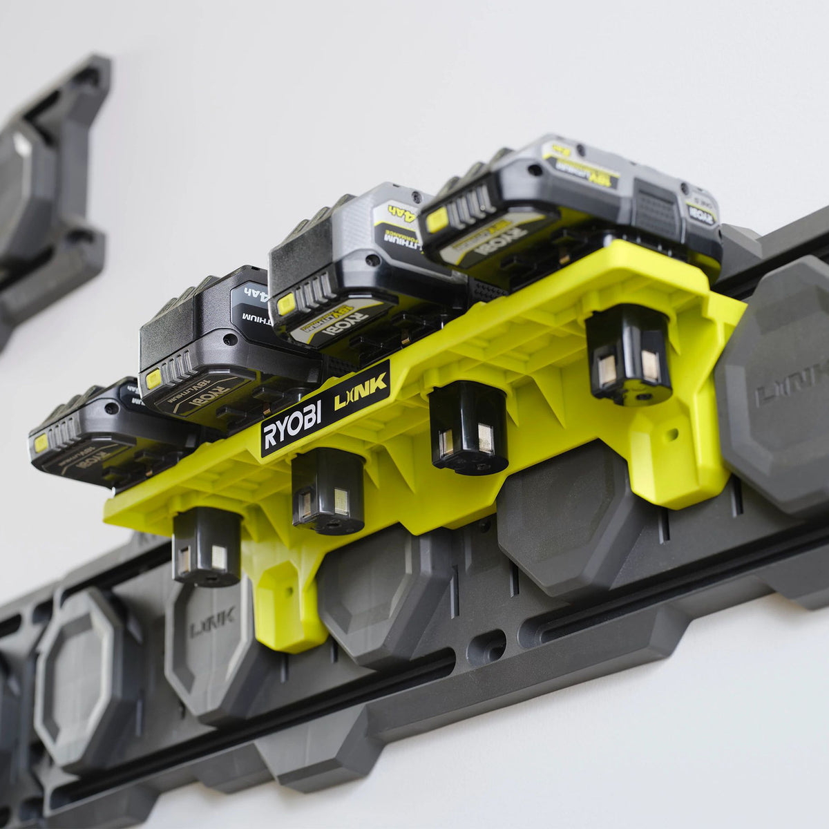 Ryobi LINK ONE+ 18V Battery Holder Indoor RLOBH