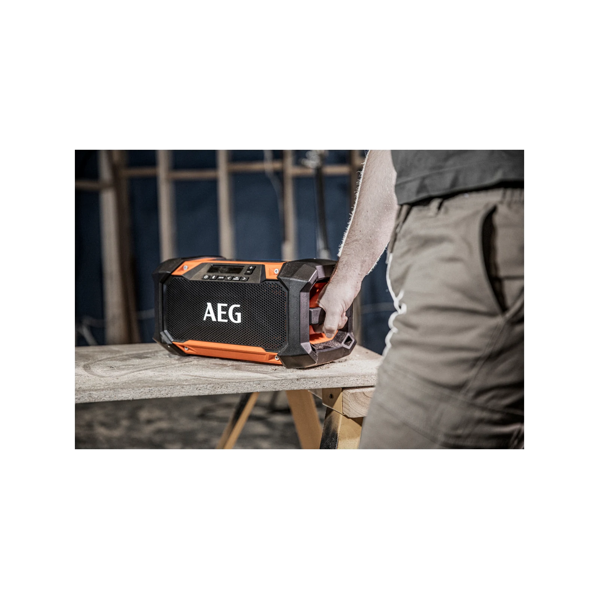 AEG 18V/240V Dual Speaker Hybrid Radio, Bluetooth, Indoor/Outdoor A18DSR0