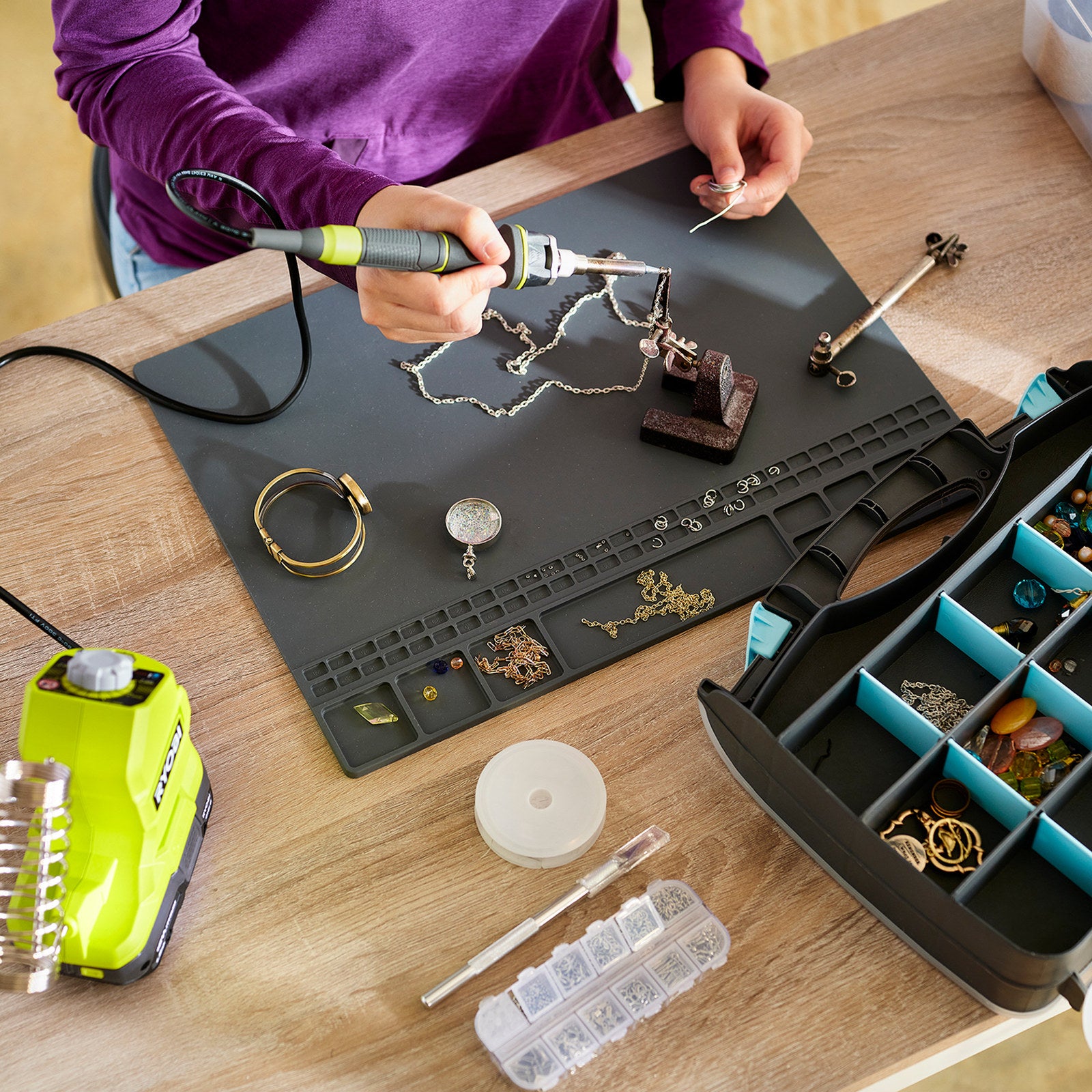 Ryobi 18V ONE+ Variable Temperature Soldering Iron, Cordless, Tool Only RSI18