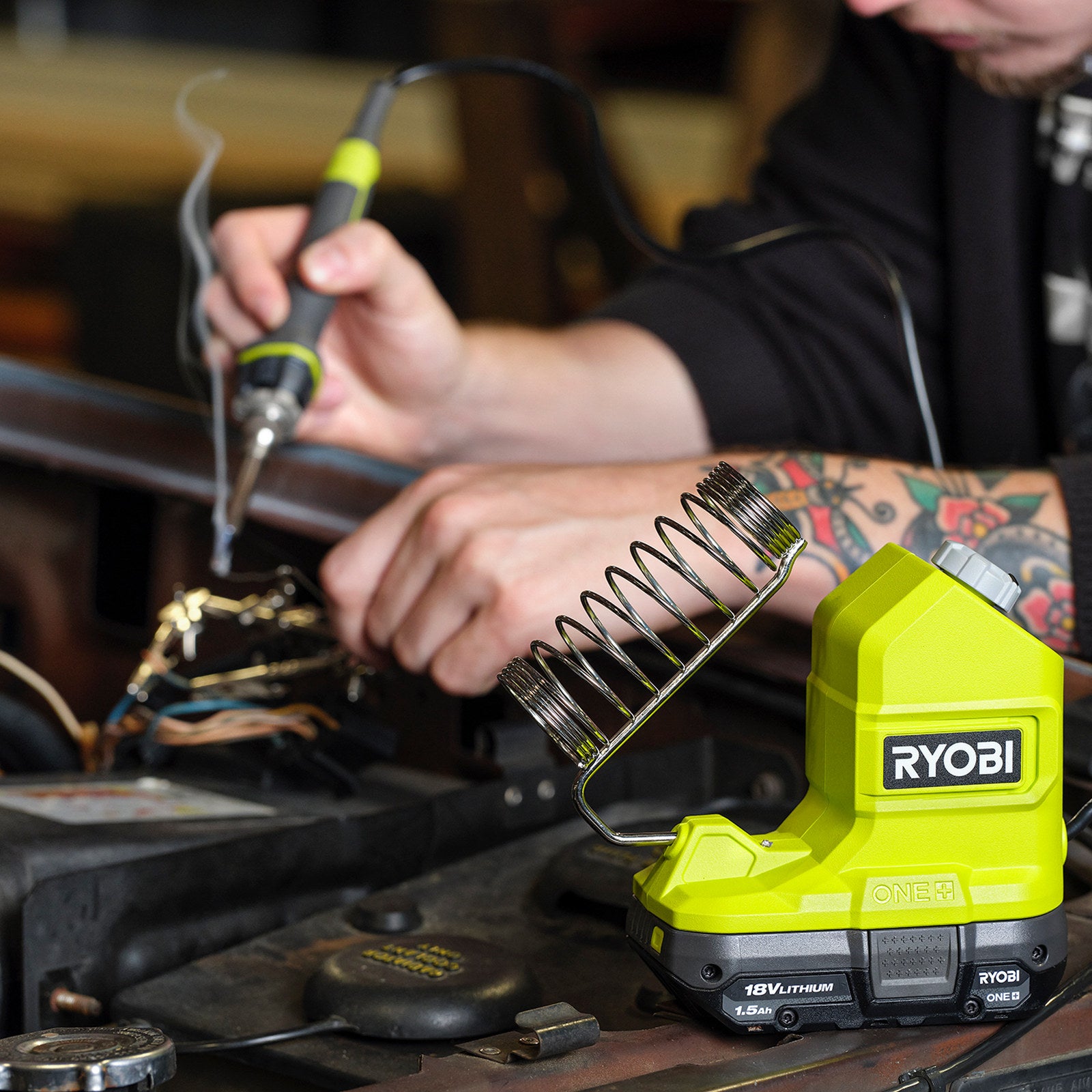 Ryobi 18V ONE+ Variable Temperature Soldering Iron, Cordless, Tool Only RSI18
