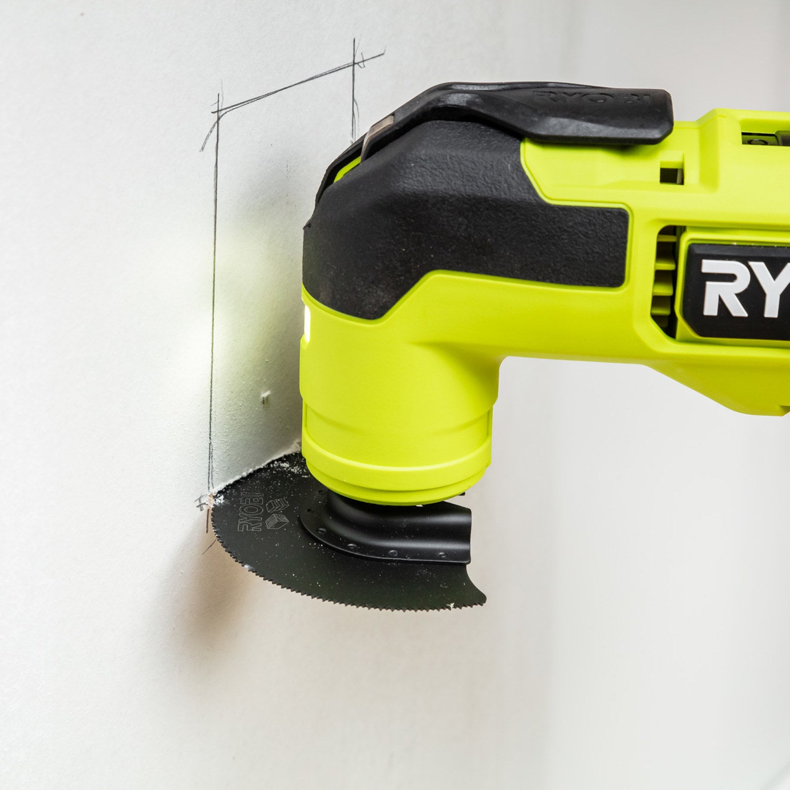 Ryobi 15-Piece Multi Tool Accessory Set - Sanding Sheets & Blades