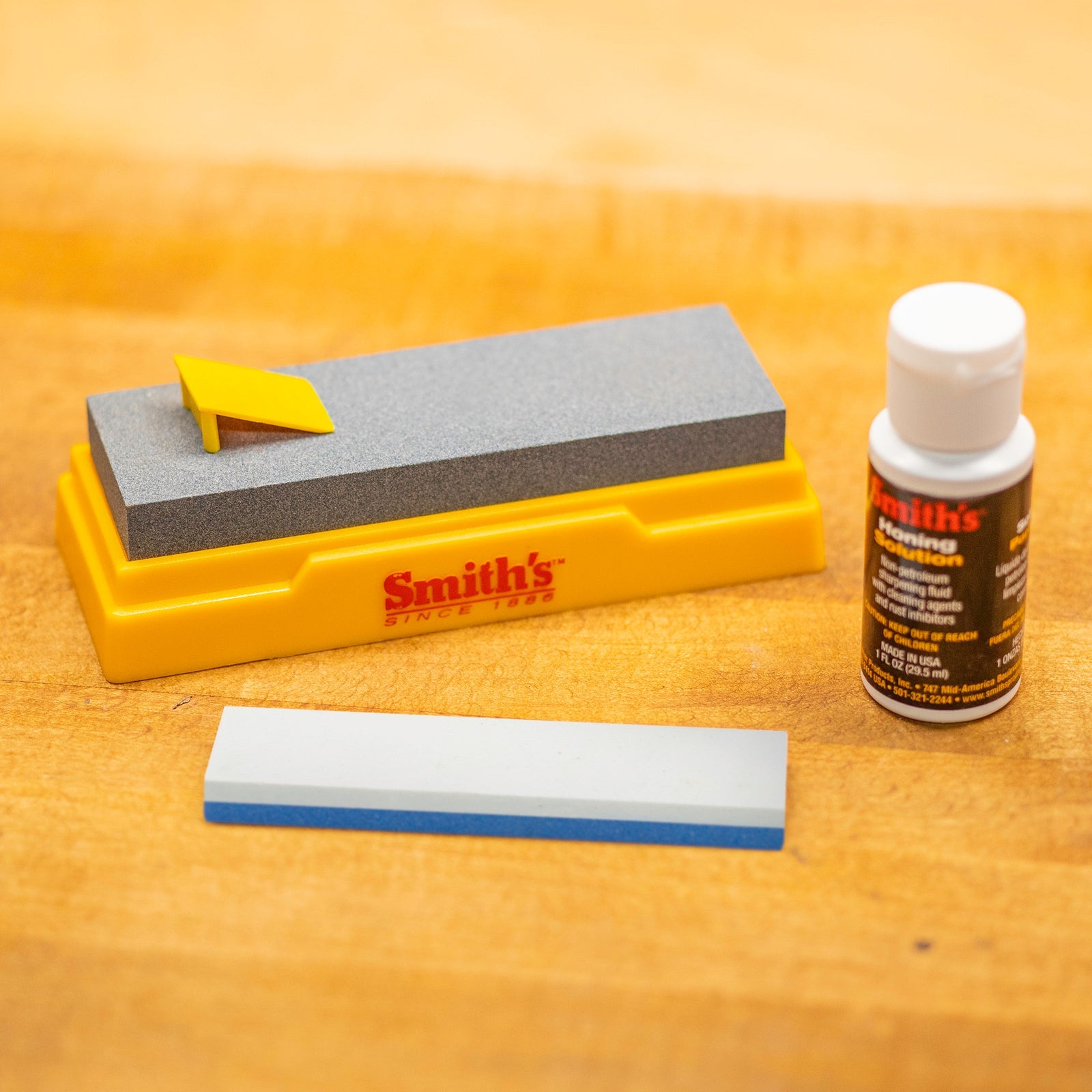 Smith's Combination Bench Stone Kit with Honing Solution