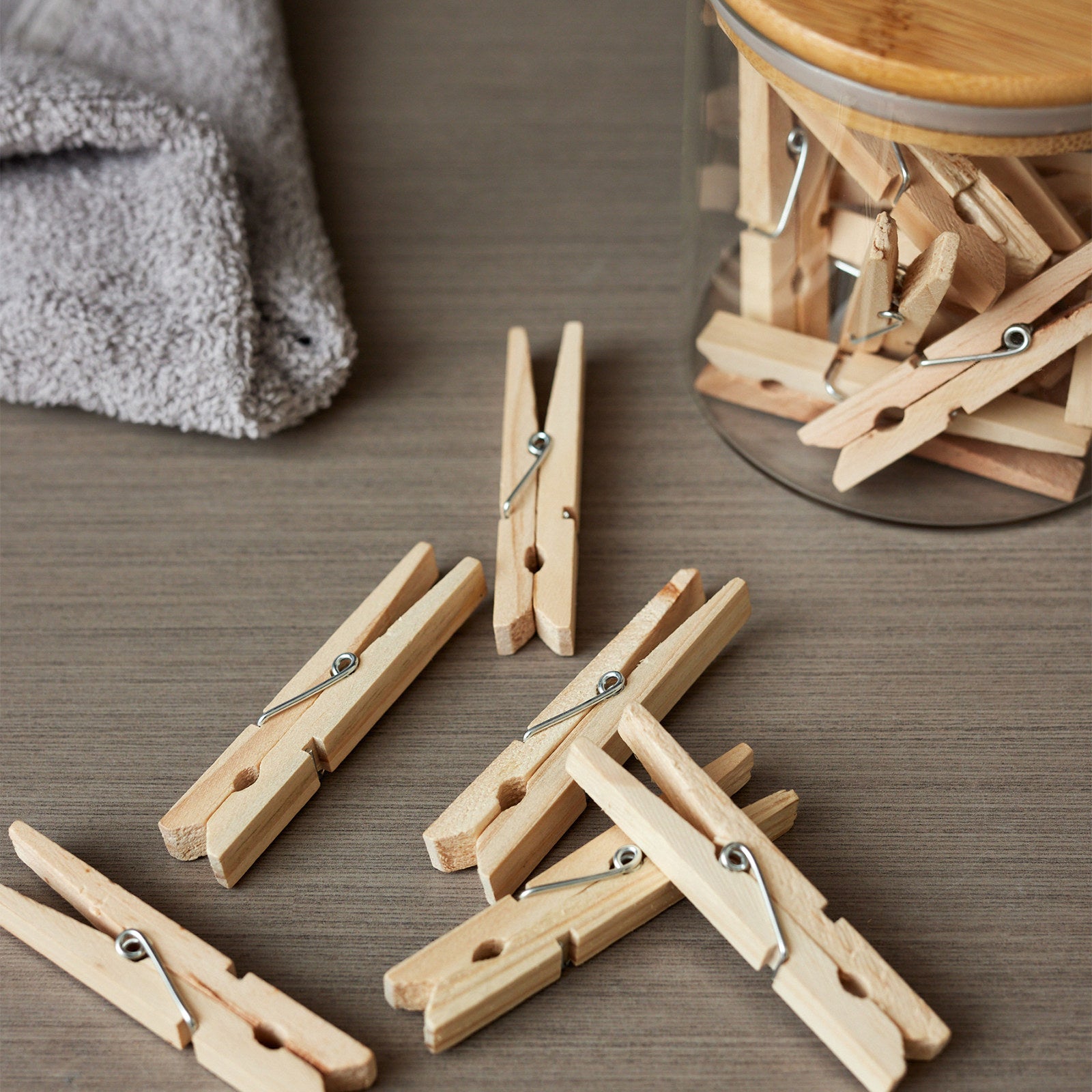 Boxsweden Wooden Clothes Pegs 100 Pack - Natural Timber Laundry Pegs 235 x 30 x 180mm