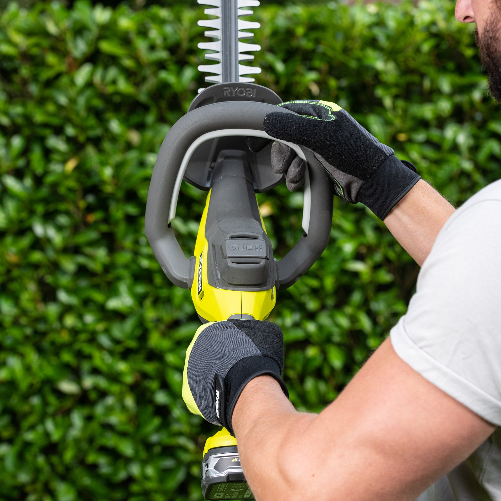 Ryobi 18V ONE+ 50cm Hedge Trimmer 2.0Ah Battery & Charger Kit R18HTR42