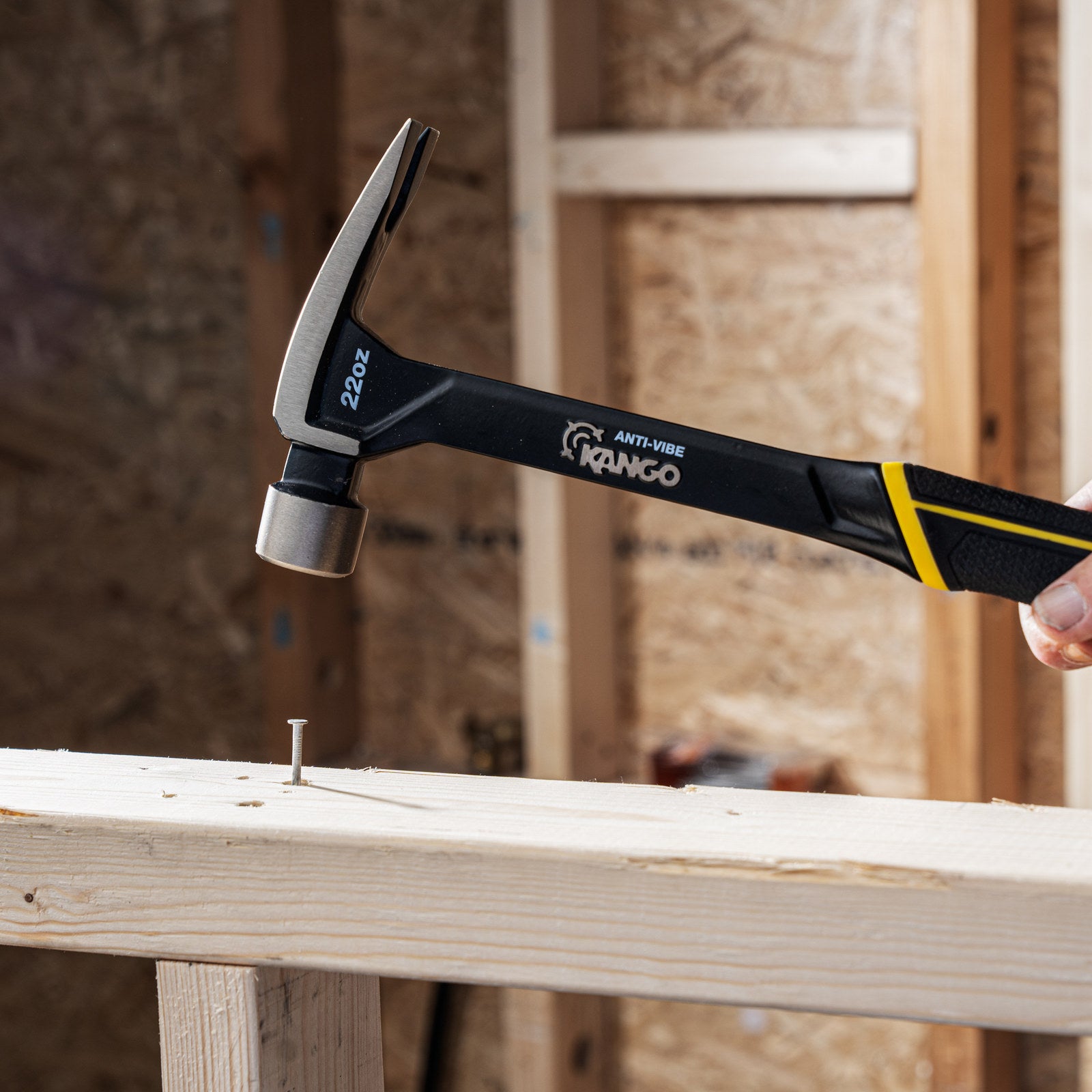 Kango 22oz Steel Anti-Vibe Framing Hammer with Forged Head
