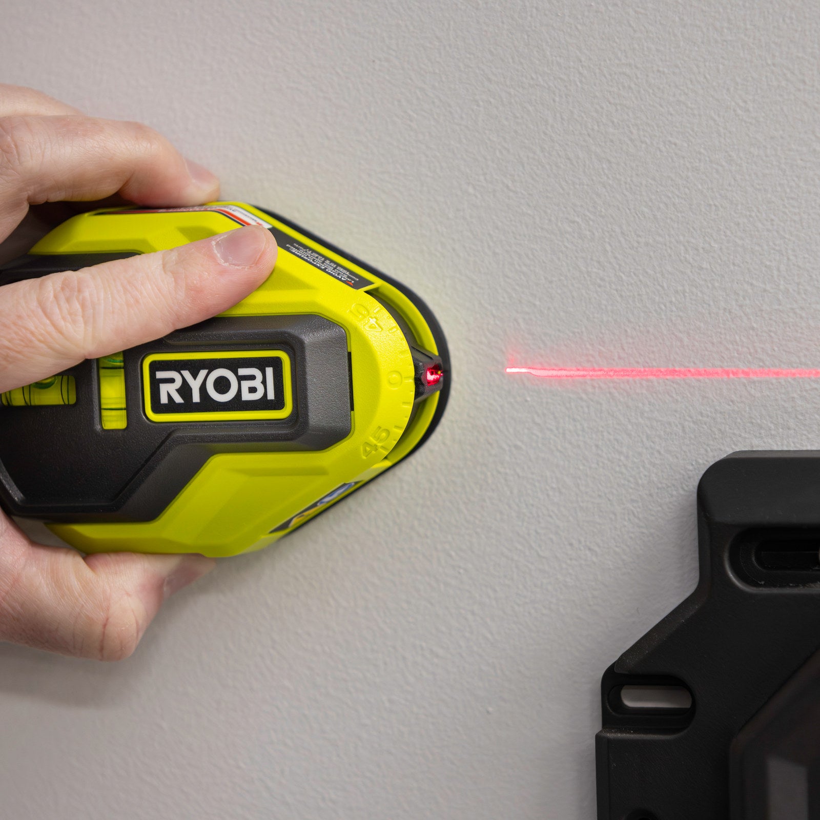 Ryobi Airgrip Line Laser RELL1004 with Vacuum Suction Base