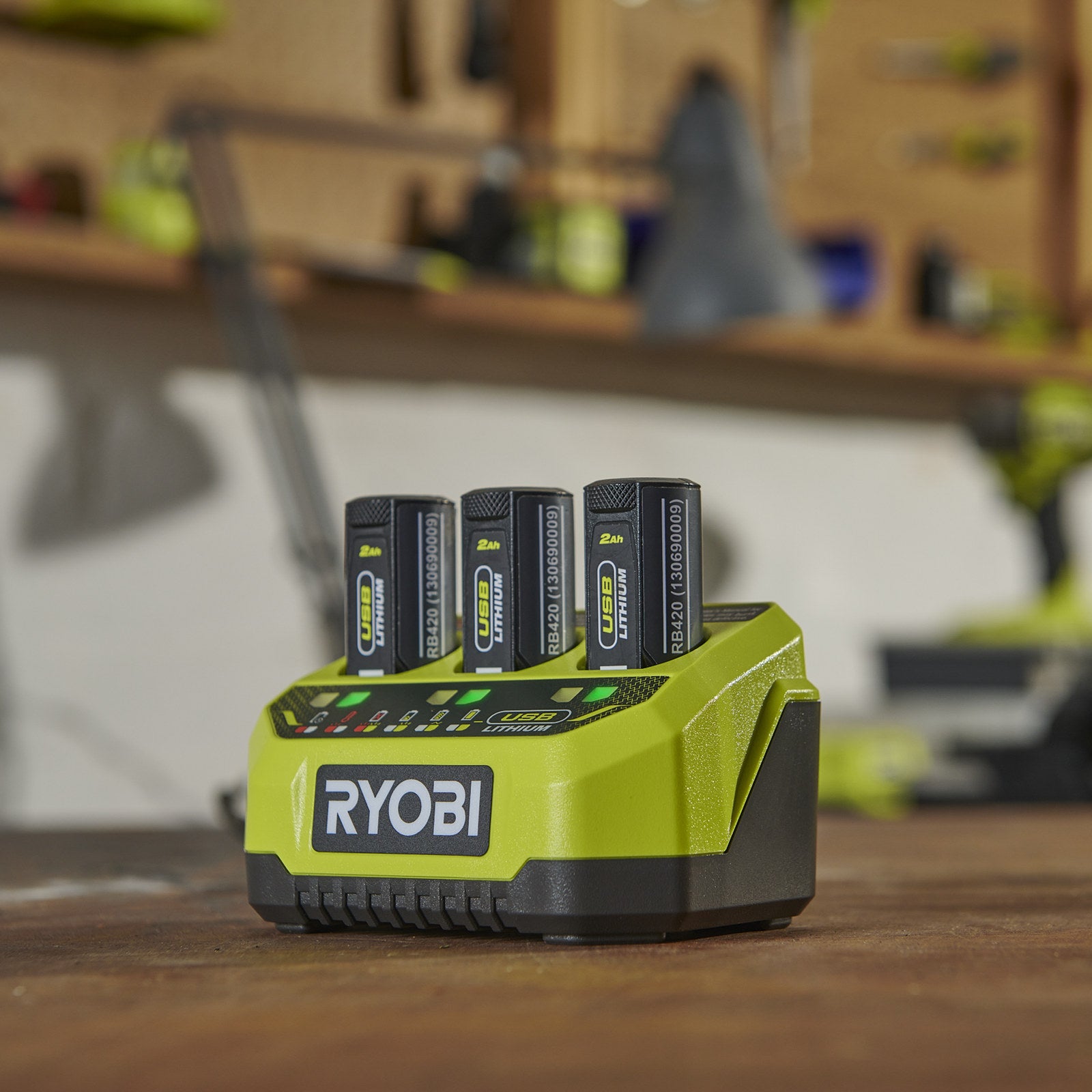 Ryobi USB Lithium 3 Port 3A Charger RC43P with LED Status Indicators