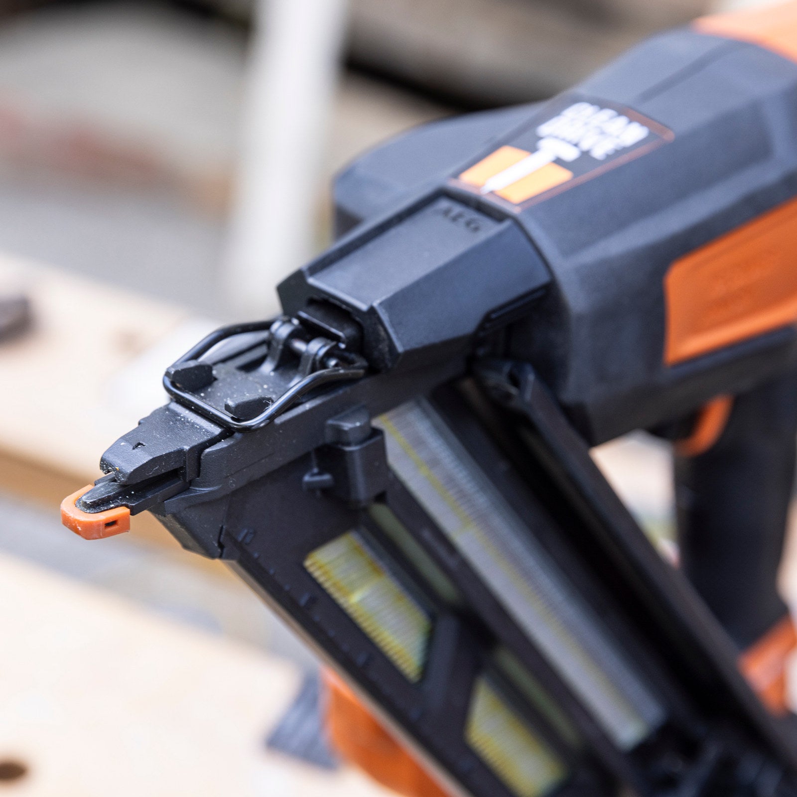 AEG 18V F-RAPID 15GA DA Angled Brad Nailer A18FAFNDA15GB0 - Skin Only