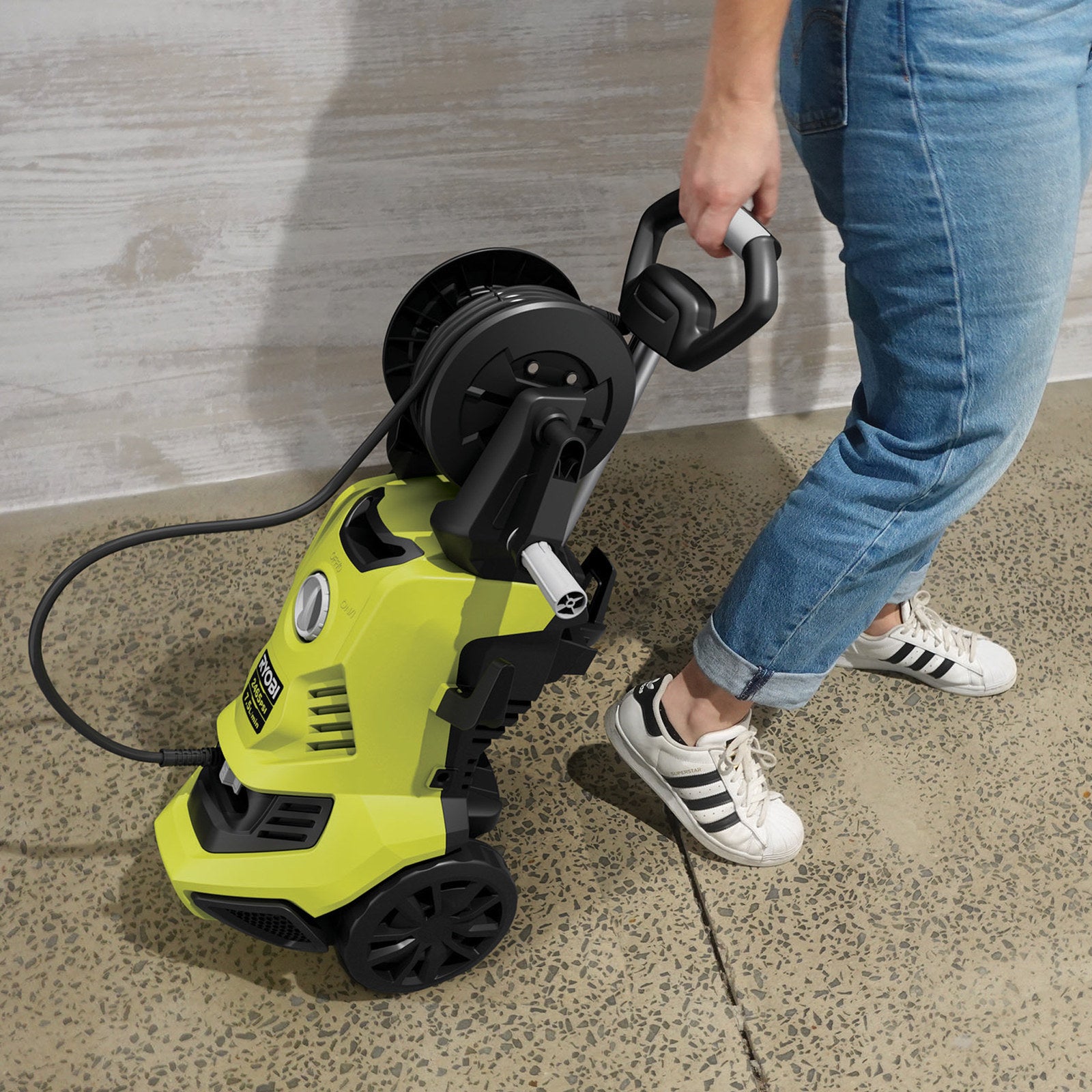 Ryobi 2465 PSI High Pressure Washer 7L/min with Integrated Wheels
