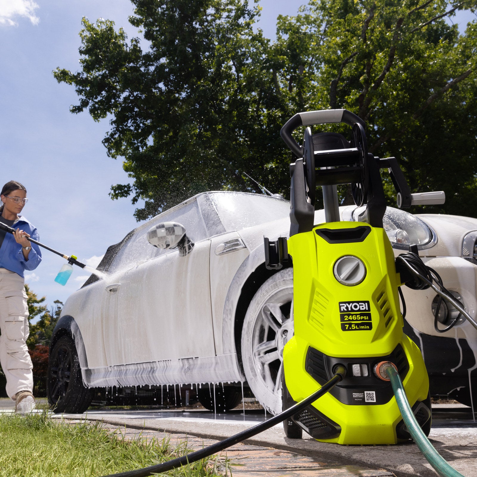 Ryobi 2465 PSI High Pressure Washer 7L/min with Integrated Wheels