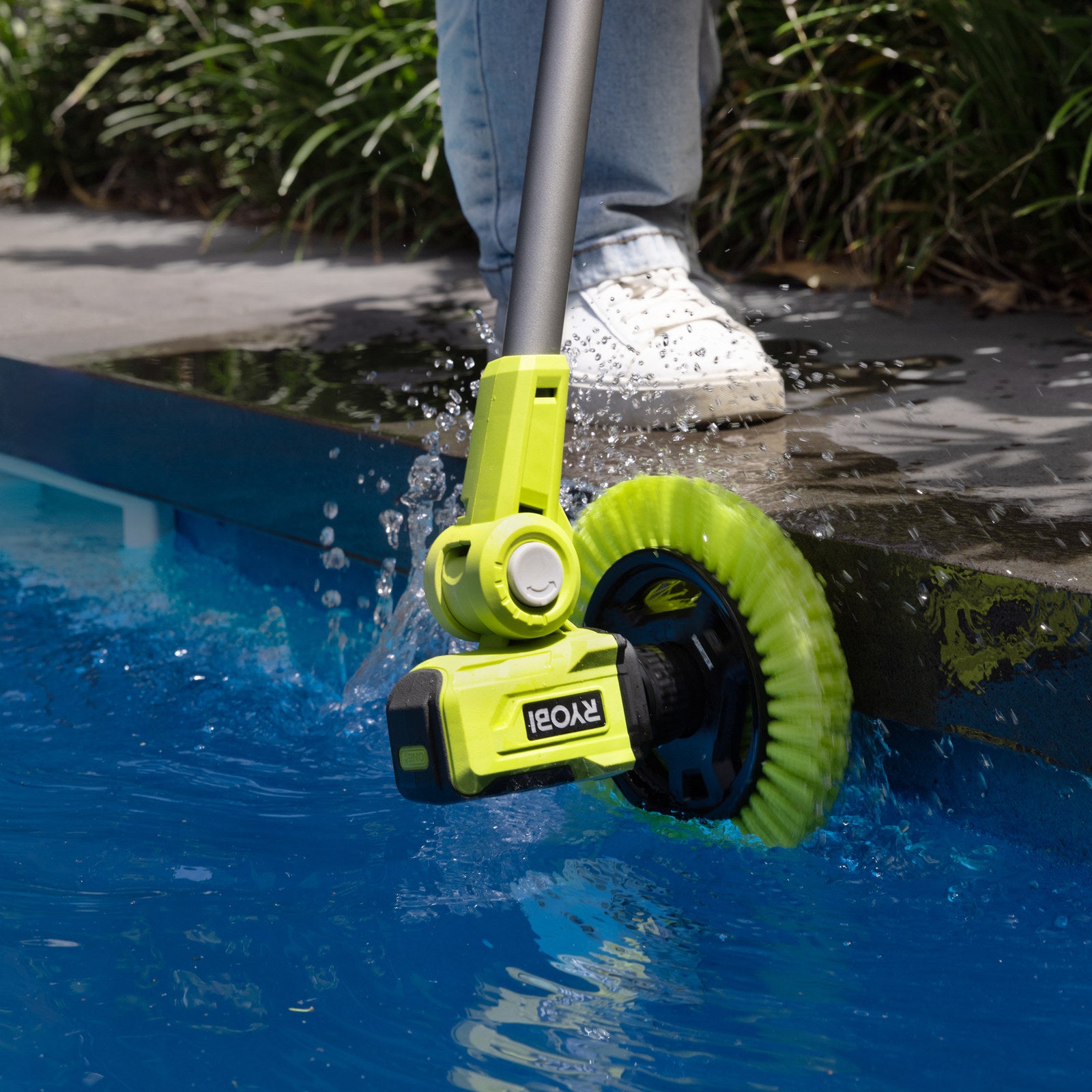Ryobi 178mm Medium Bristle Power Scrubber Brush Attachment