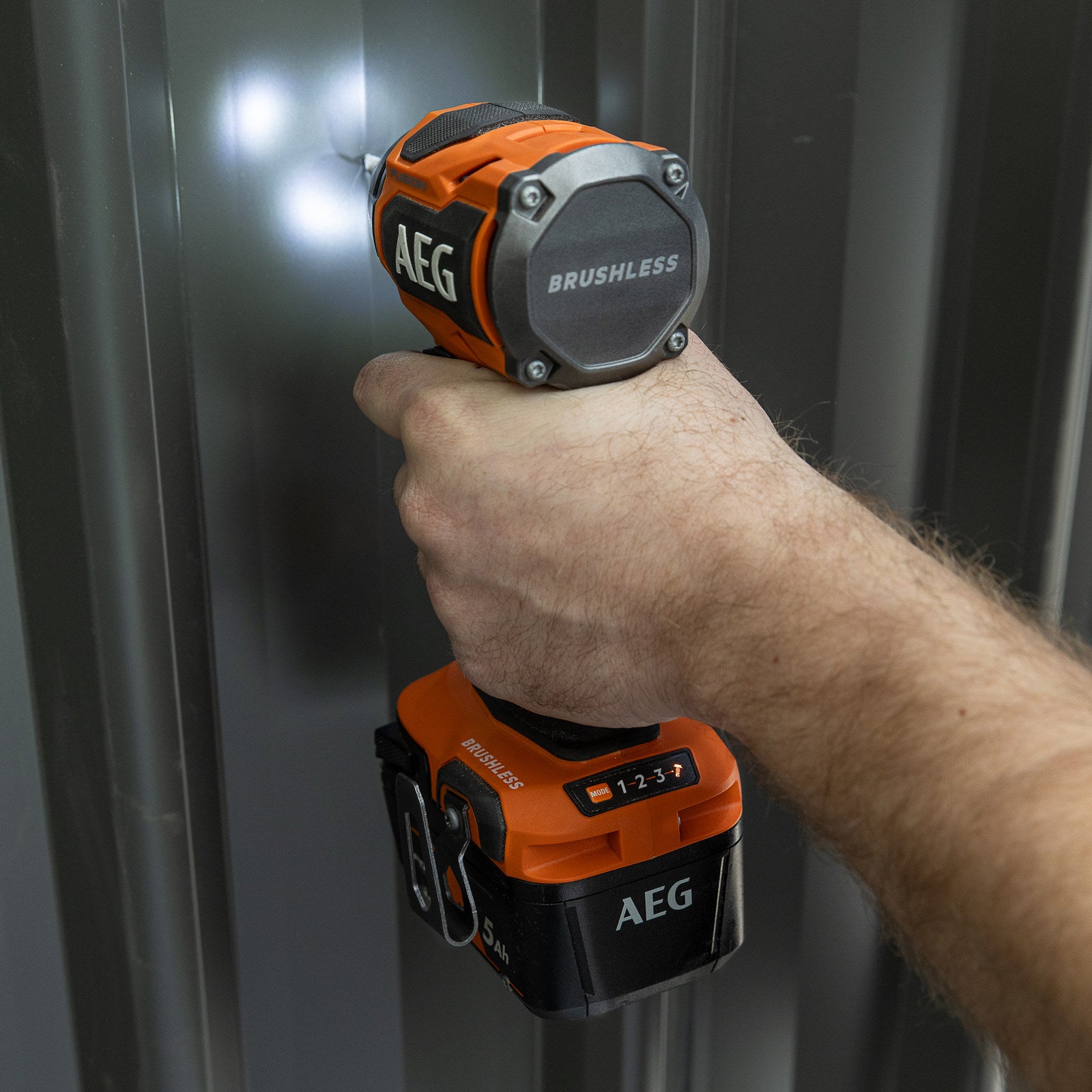 AEG 18V Fusion Stealth Cordless Impact Driver 4Ah Kit A18FSID41 - Brushless