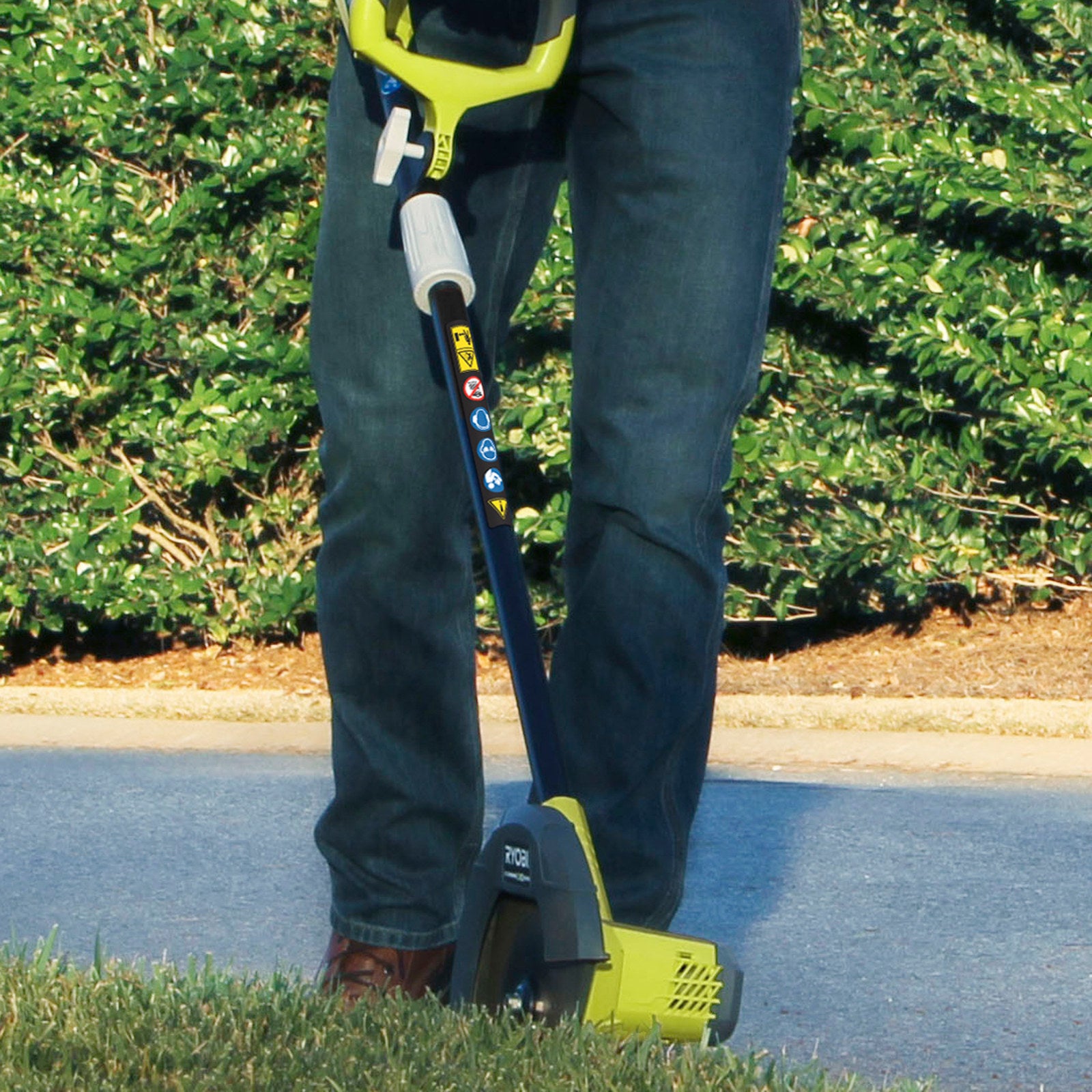 Ryobi 36V Cordless 220mm Lawn Edger, 40mm Cut Depth, Skin Only RED3600